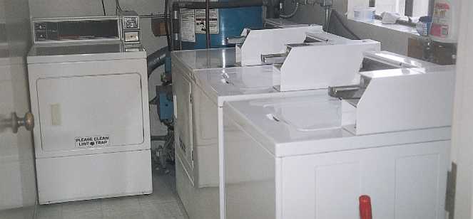 Photo/Vinton/V0-laundry-crop25.jpg